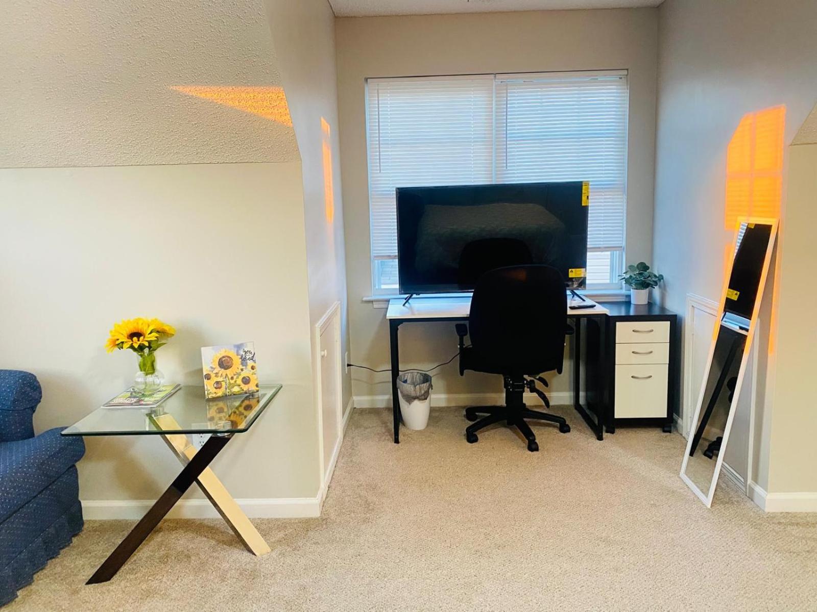 Private Room & Bathroom Close To Downtown 롤리 외부 사진